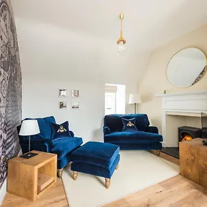 https://the-crichton-apartment-by-national-trust-scotland.edinburghhotelsuk.org